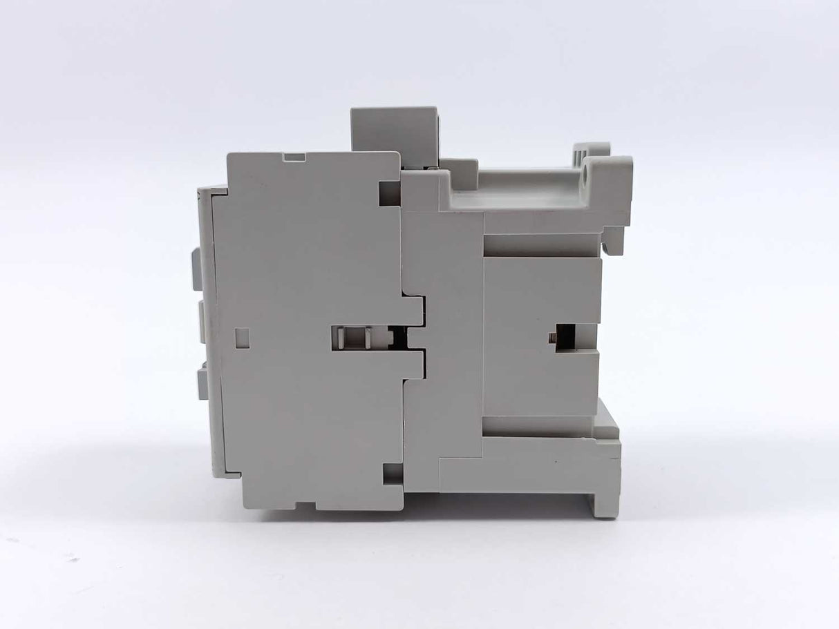 AB 100-C09KJ01 Ser. A Contactor w/ 24V 50/60Hz Coil
