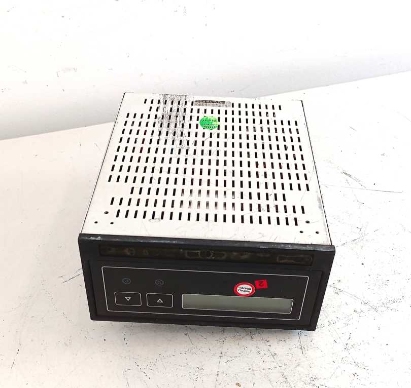 Edwards 1105 LCD Vacuum, Pirani Penning Gauge Controller