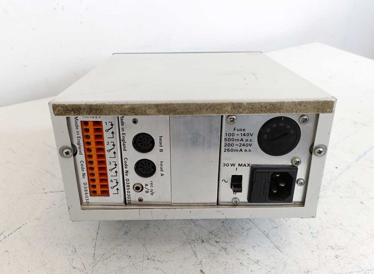 Edwards 1105 LCD Vacuum, Pirani Penning Gauge Controller