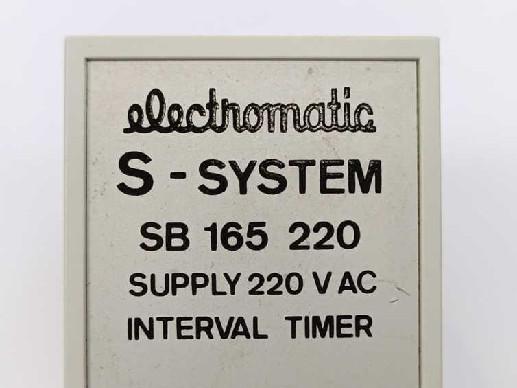 Electromatic SB 165 220 S-System Interval Timer. 0,5-10 hrs.