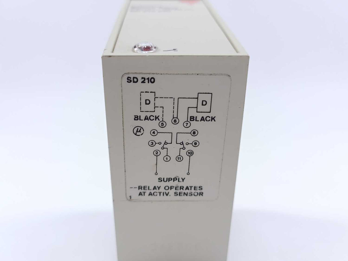 Carlo Gavazzi SD 210 230 Dual Level Relay