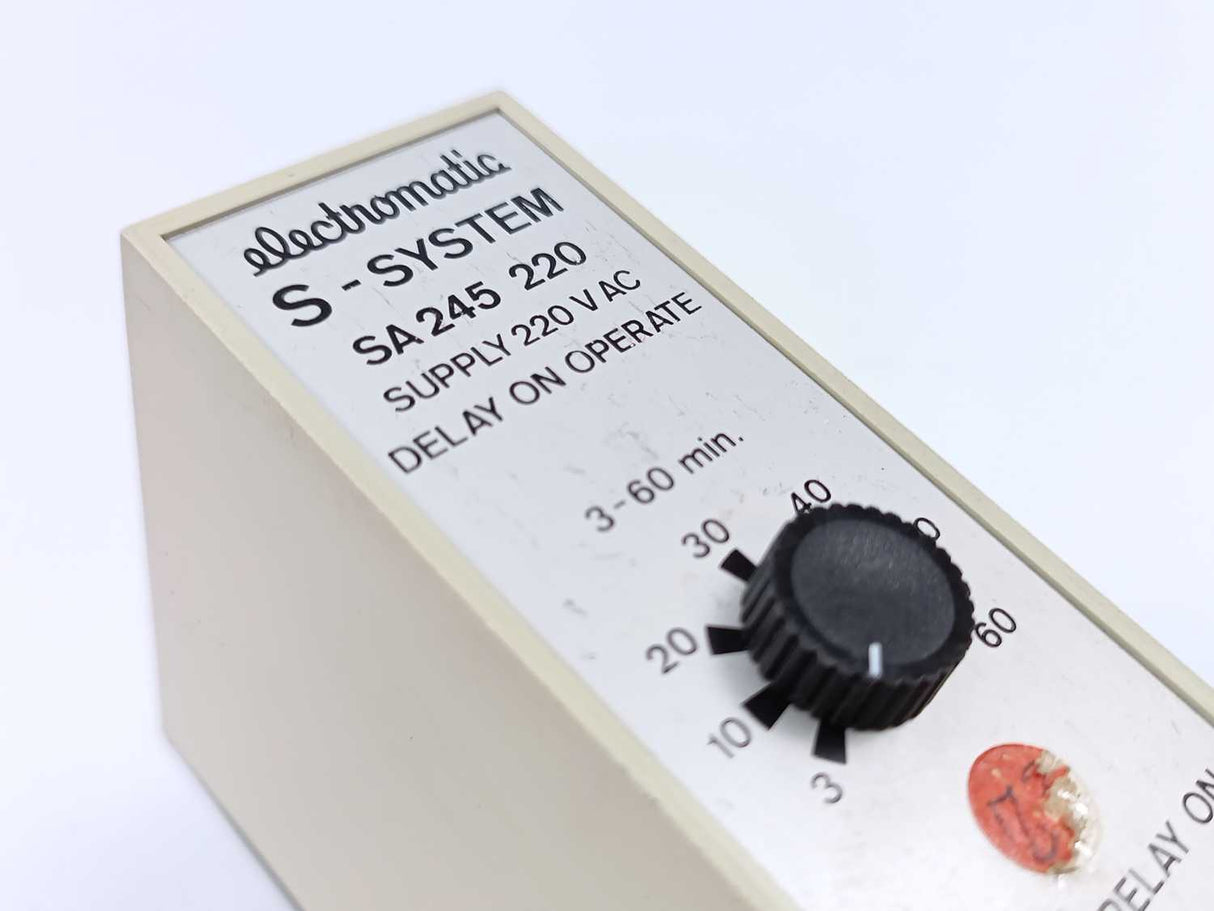 Electromatic SA 245 220 Delay On Operate 3-60min. 220VAC.