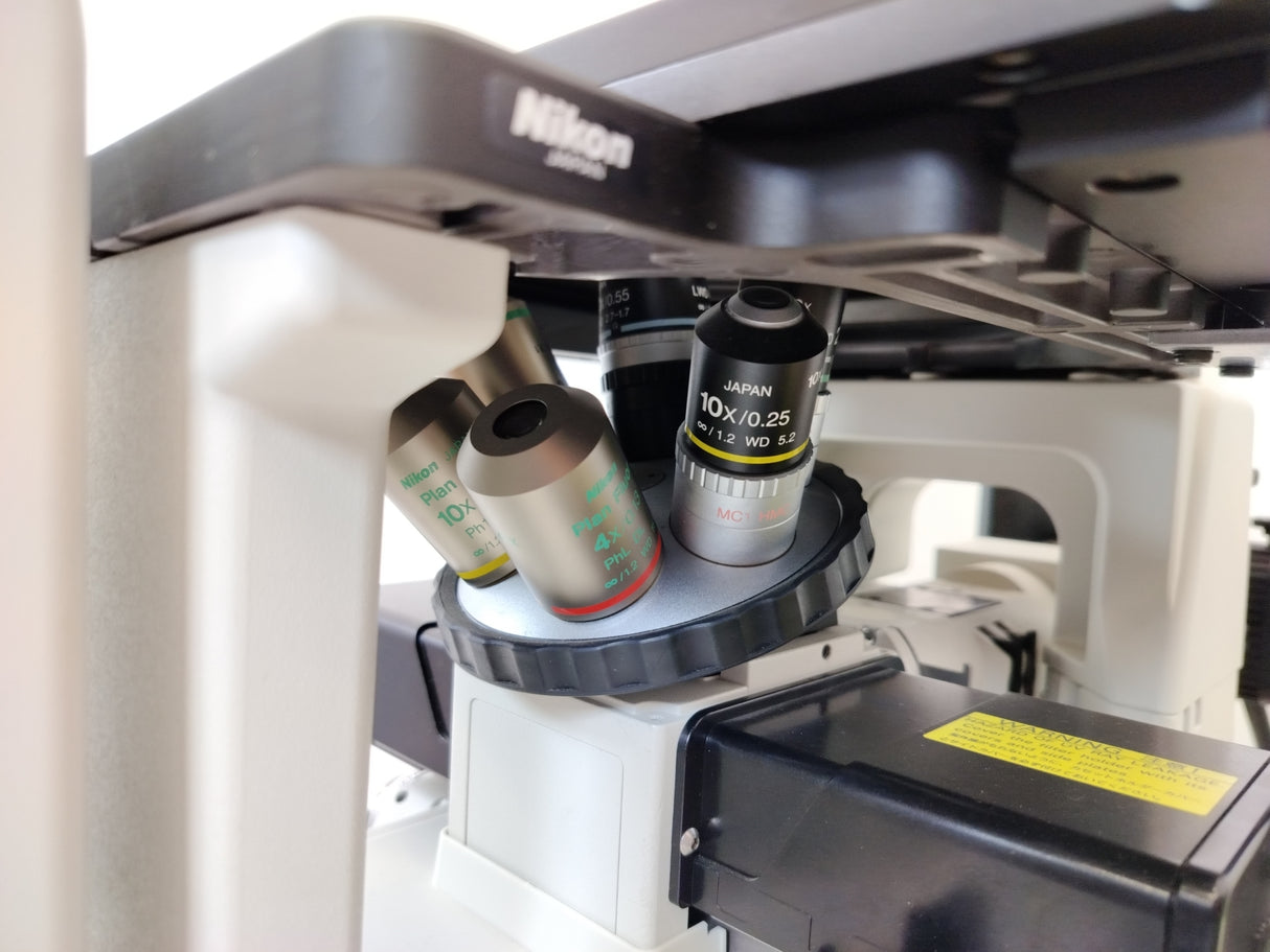 Nikon Eclipse TE200 Microscope HB-10104AF Plan Fluer/40X/10X/20X