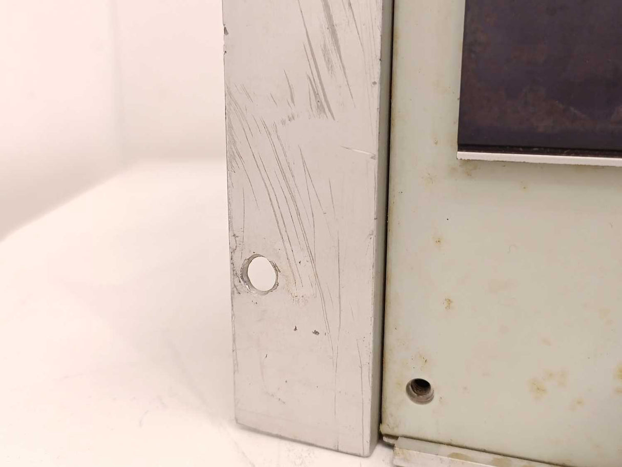 Fluke 5200A Programmable AC Calibrator 1mV to 100V