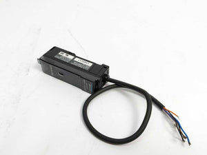OMRON E3S-AT11-D Medium Photoelectric Sensor