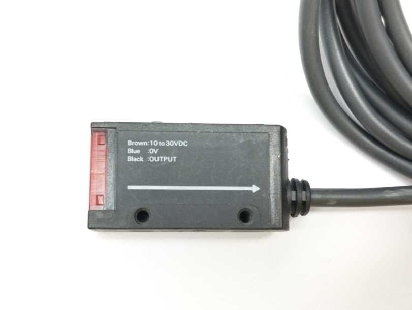 OMRON E3S-AT11-D Medium Photoelectric Sensor