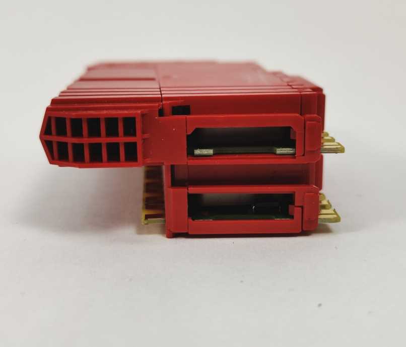 Schneider Electric TM5SDM4DTRFS Safety discrete I/O module,