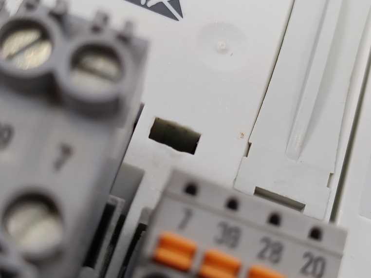 LENZE E82EV551P4C 13436007, 8200-series vector E82EV551_4C