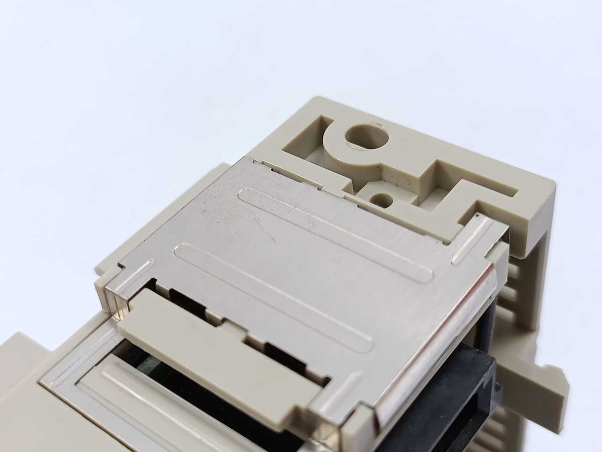 OMRON CQM1-OD214 24 VDC. Output Unit