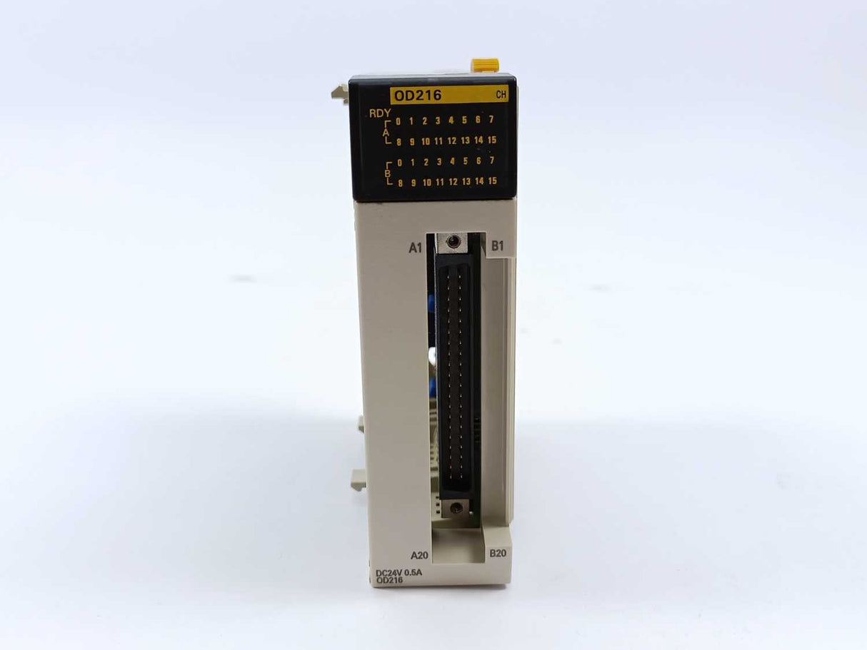 OMRON CQM1-OD216 Output Unit