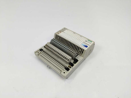 Schneider Electric 170ADM35010 170FNT11001 TSX Momentum W/ 170FNT11001