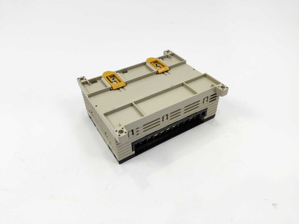 OMRON CPM1A-30CDR-D-V1 Programmable Controller