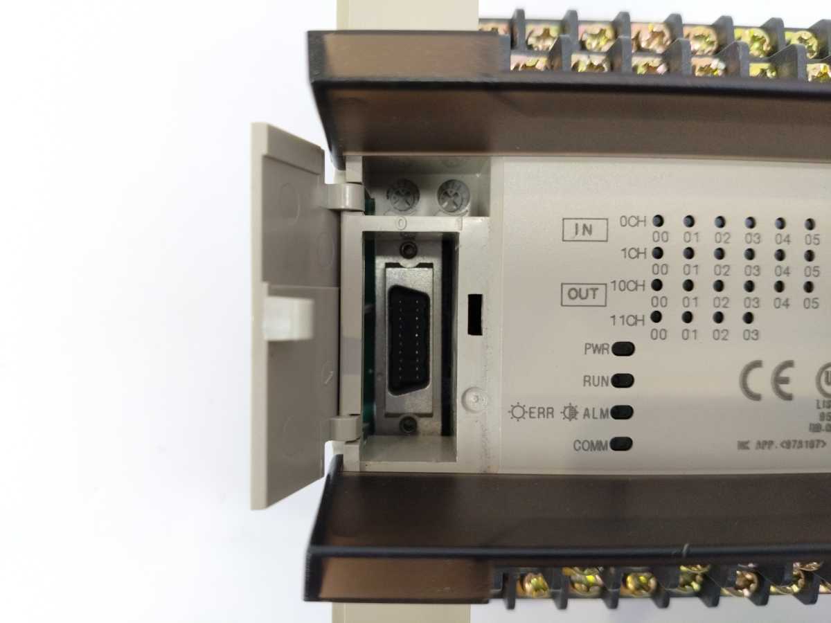 OMRON CPM1A-30CDR-D-V1 Programmable Controller
