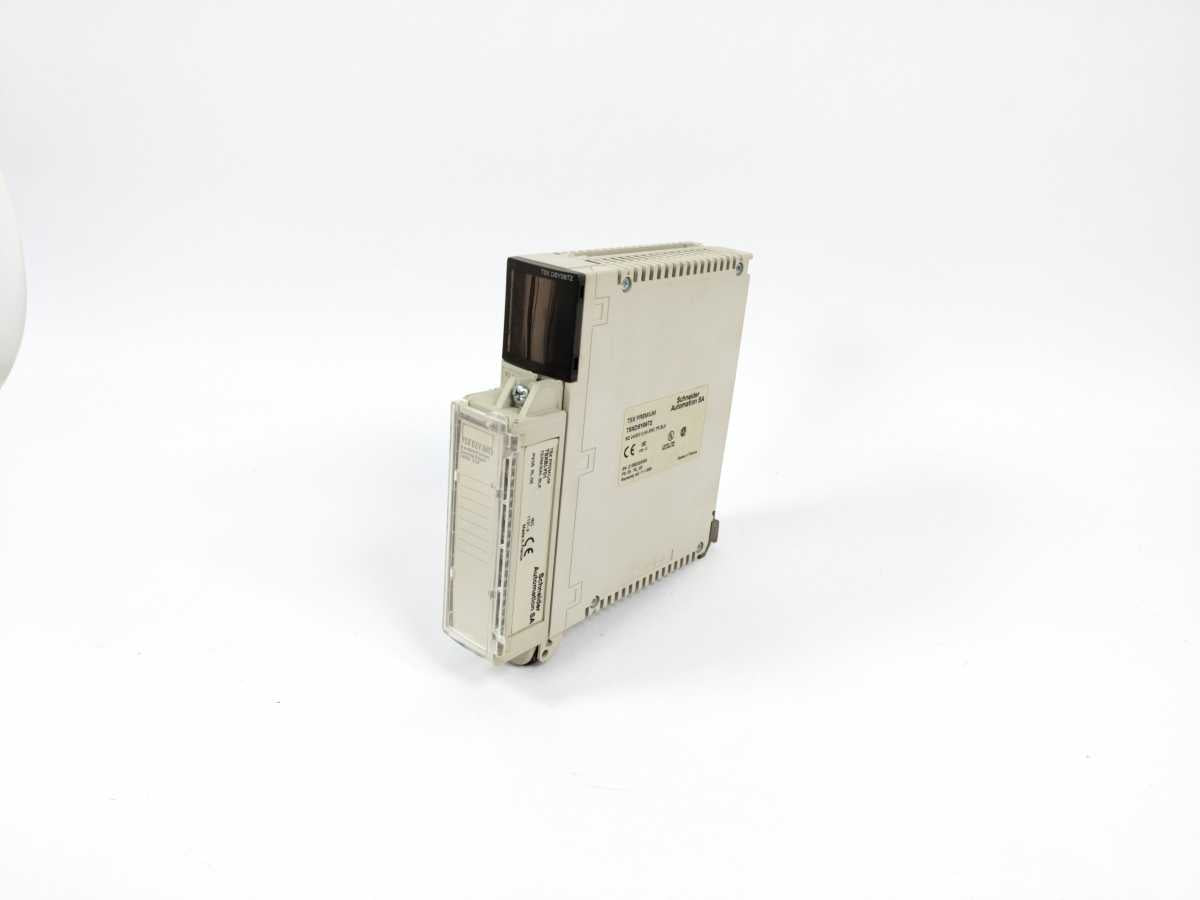 Schneider Automation TSXDSY08T2 With TSXBLY01