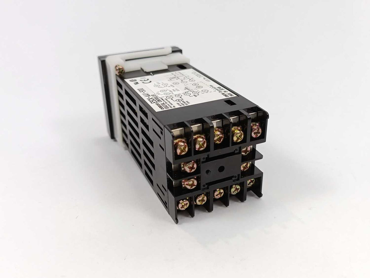 OMRON E5CK-AA1-500 Digital Controller