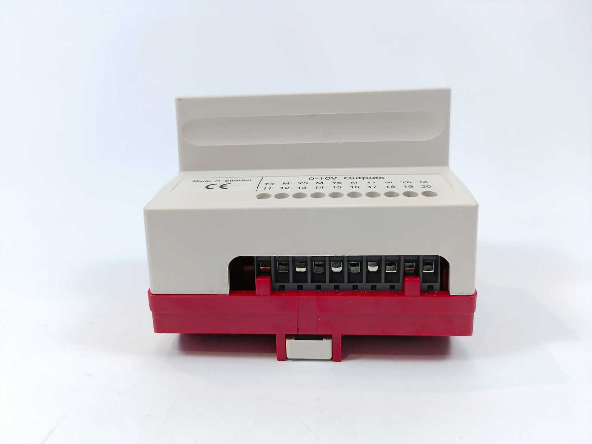 Schneider Electric 007303010 TAC Xenta 491 Analog Output Module 24 Vac
