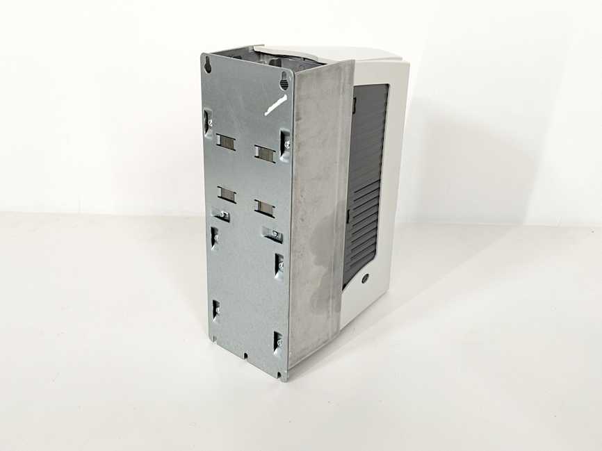 ABB ACH550-01-06A9-4 Pn 3kW, I2n 6,9A IP21 Frequency Converter