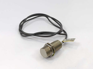 OMRON E2E2-X10Y2-US Proximity Switch 24-240VAC