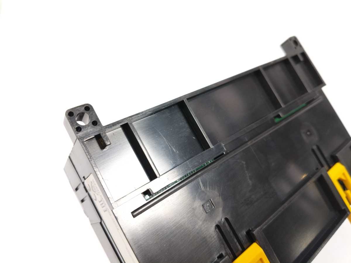 OMRON CP1W-40EDT1 In/Out Unit