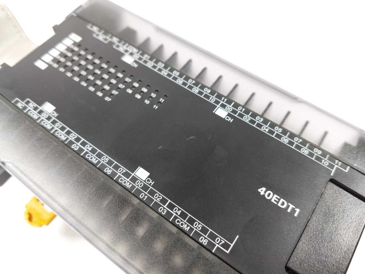 OMRON CP1W-40EDT1 In/Out Unit