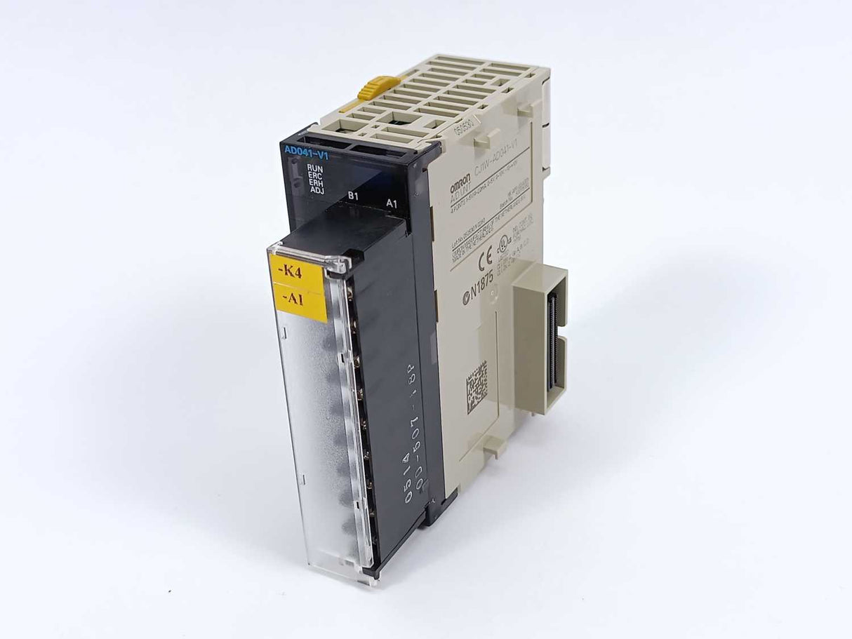 OMRON CJ1W-AD041-V1 A/D Unit