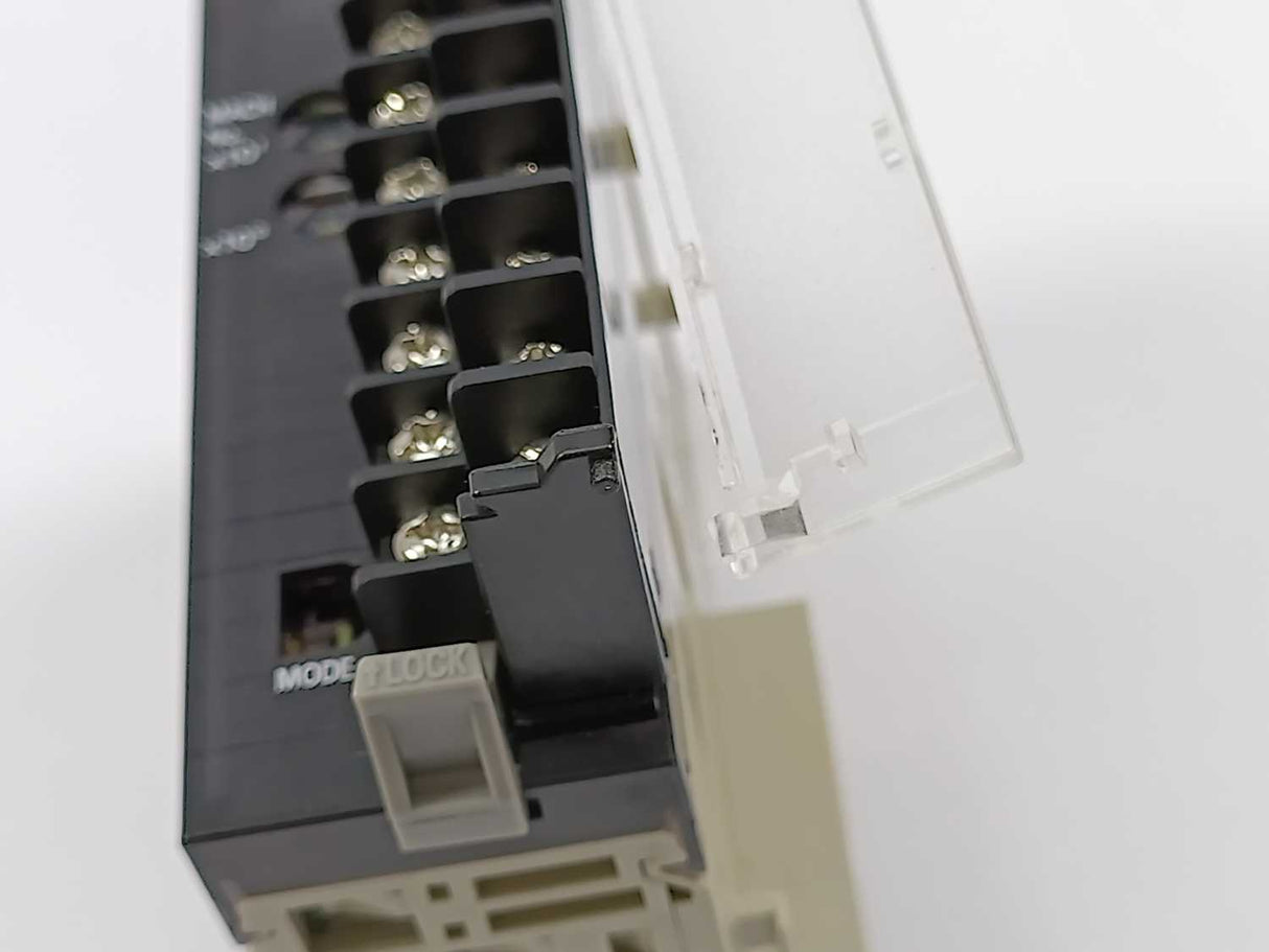 OMRON CJ1W-AD041-V1 A/D Unit