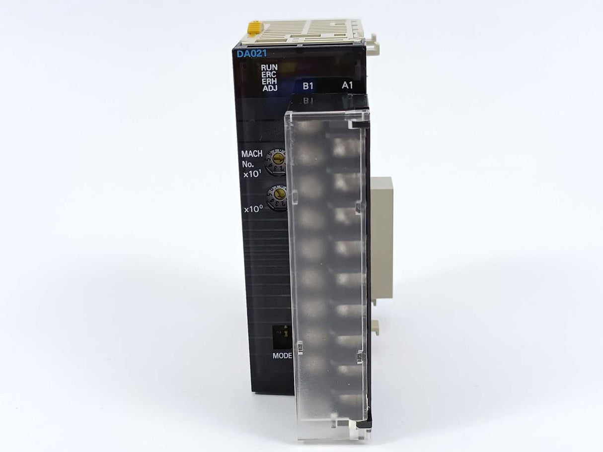 OMRON CJ1W-DA021 D/A UNIT