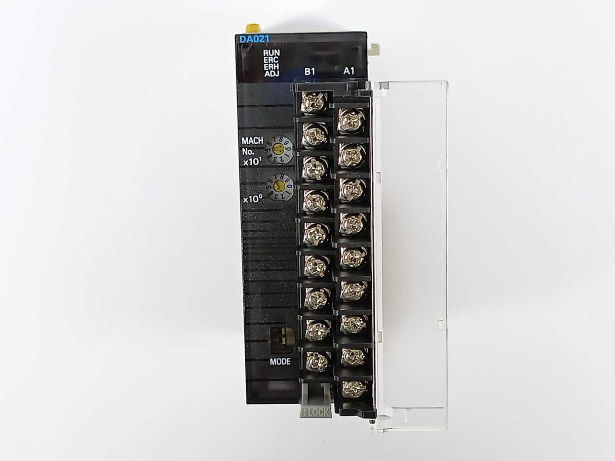 OMRON CJ1W-DA021 D/A UNIT