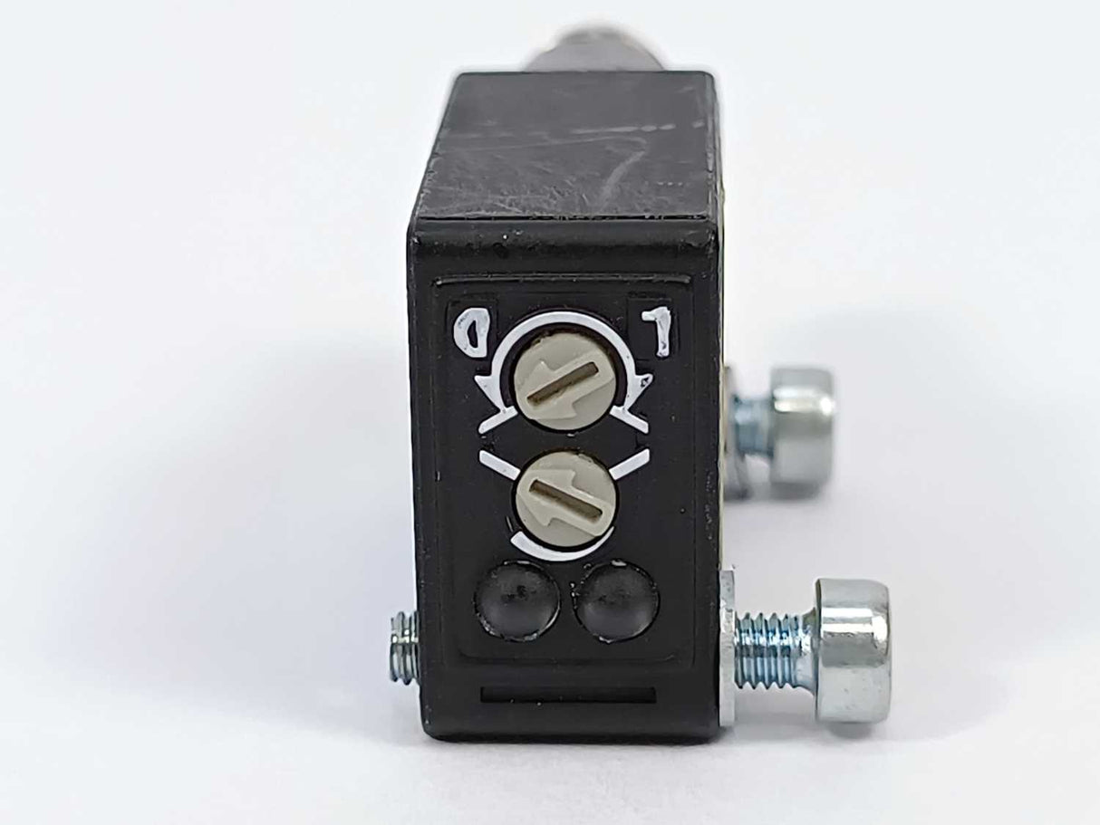 SICK 6030709 WL100L-F131 Photoelectric Switch Sensors