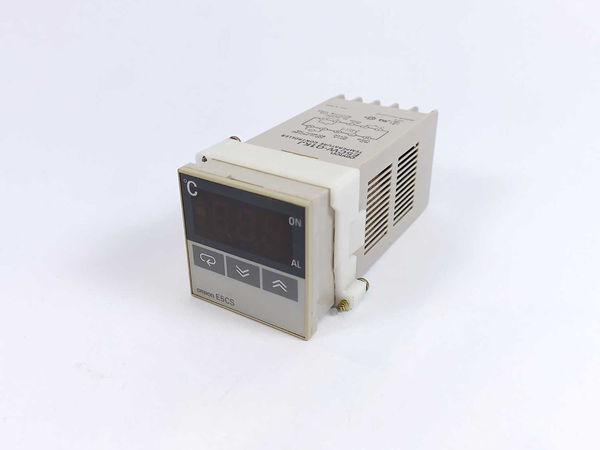 OMRON E5CW-Q1KJ Temperature Controller