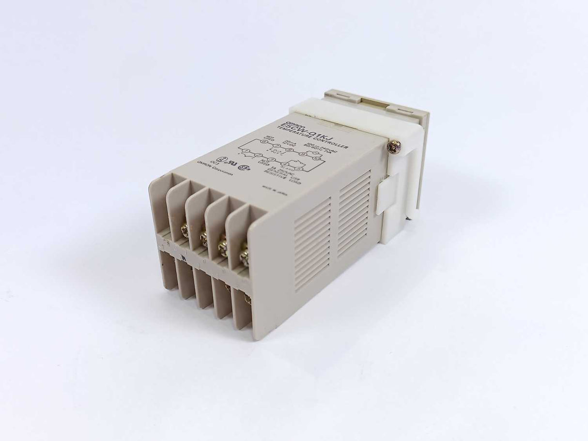 OMRON E5CW-Q1KJ Temperature Controller