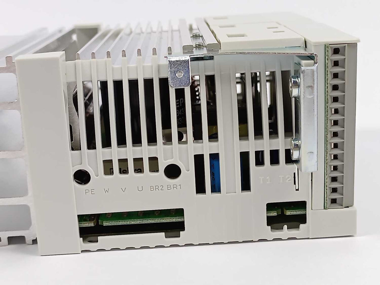 LENZE E82EV371C2C Inverter Drive E82EV371K2C + E82ZAFSC100 13141952