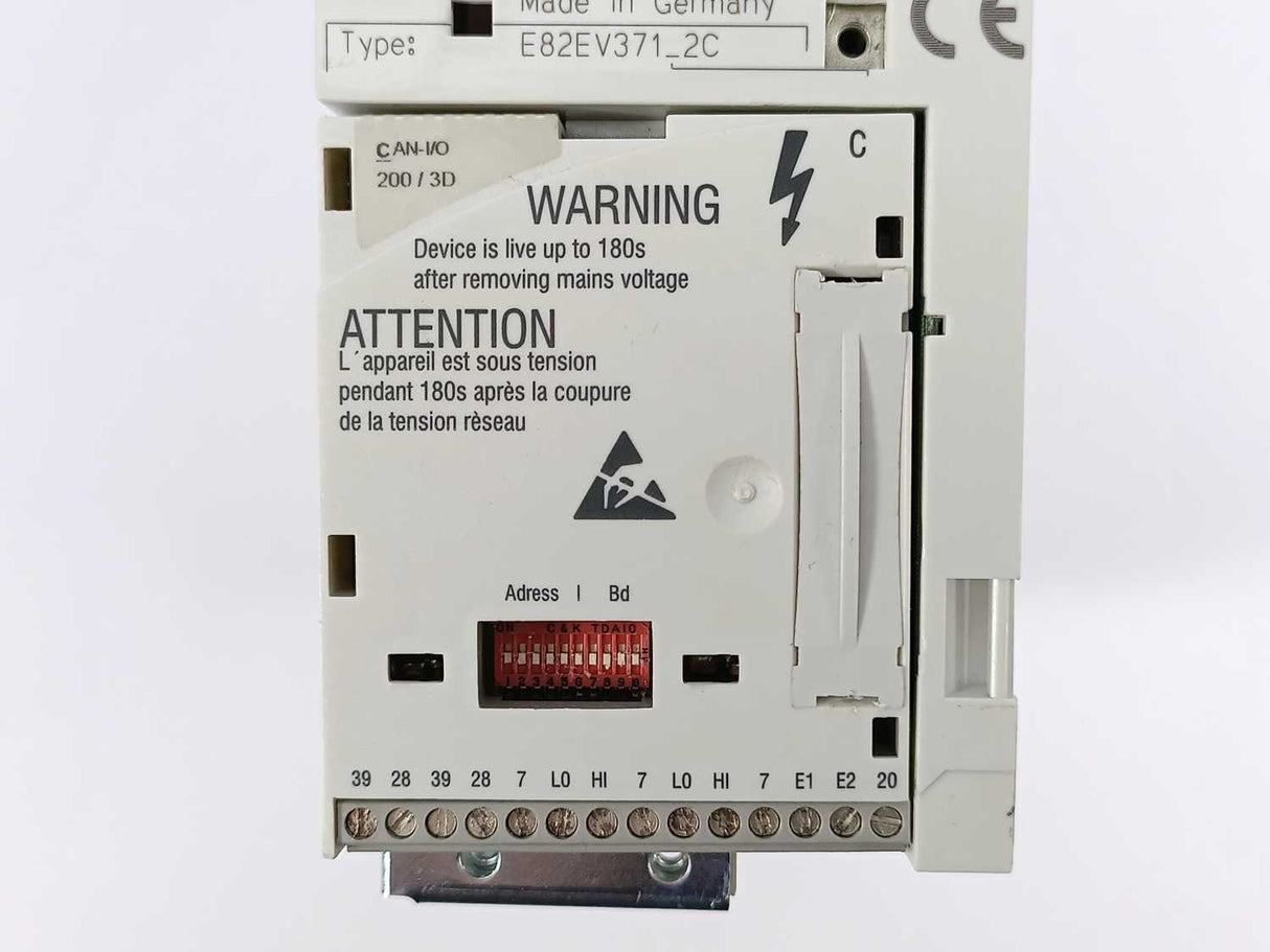 LENZE E82EV371C2C Inverter Drive E82EV371K2C + E82ZAFSC100 13141952