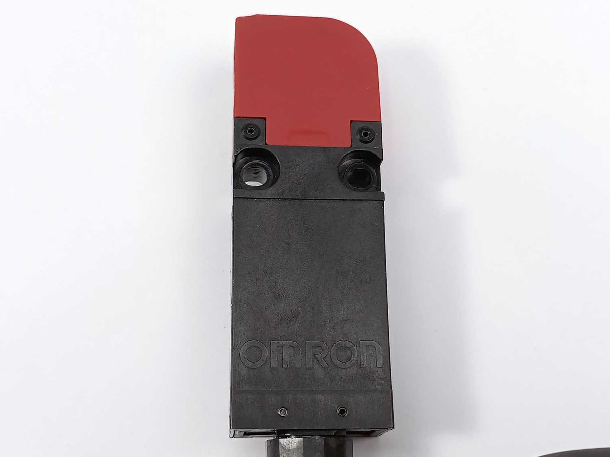 OMRON D4GS-N3R Key-Operated Door Switch in Slim Housing