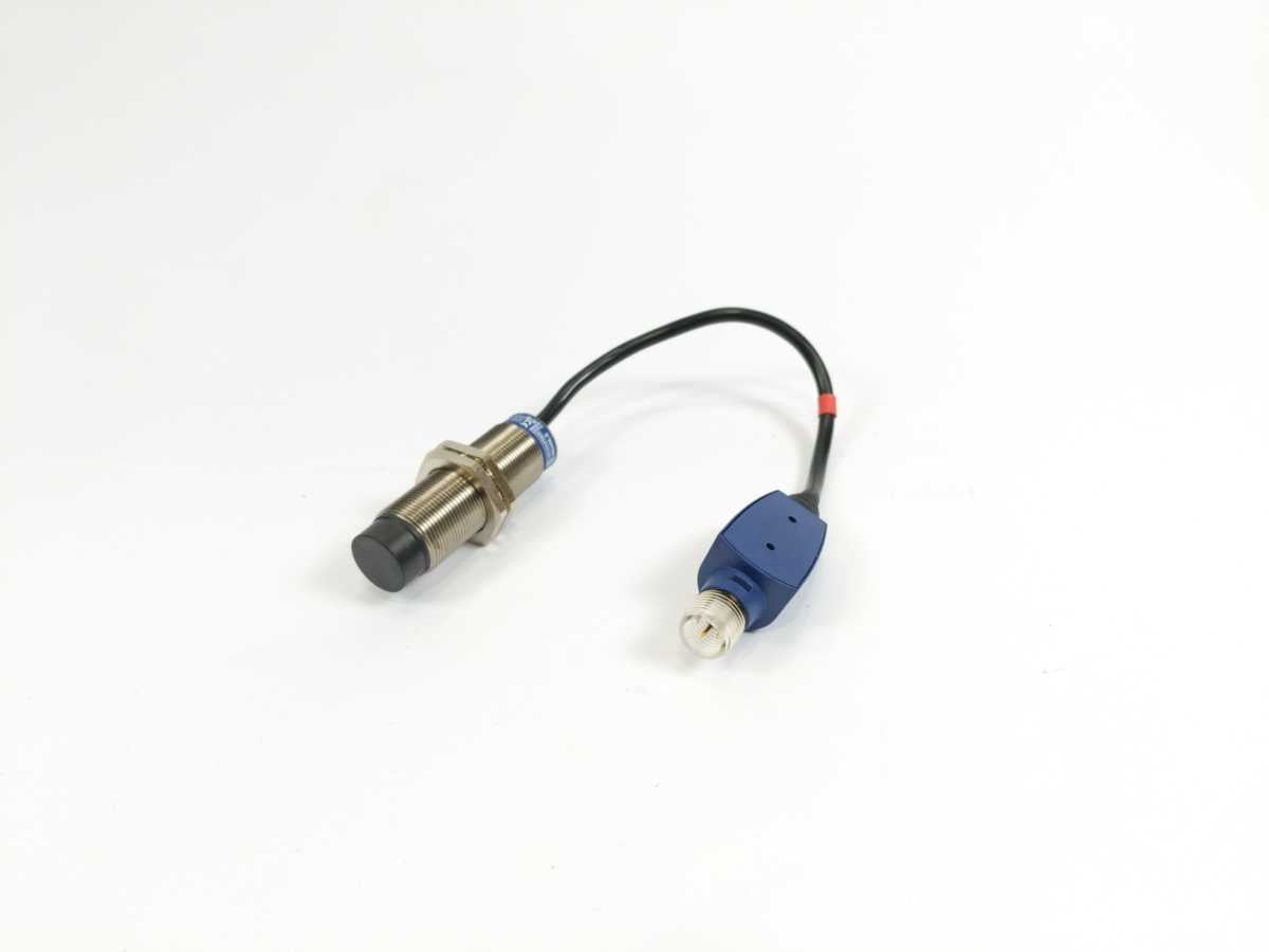 TELEMECANIQUE XS618B2PBL01M12 Inductive Proximity Sensor