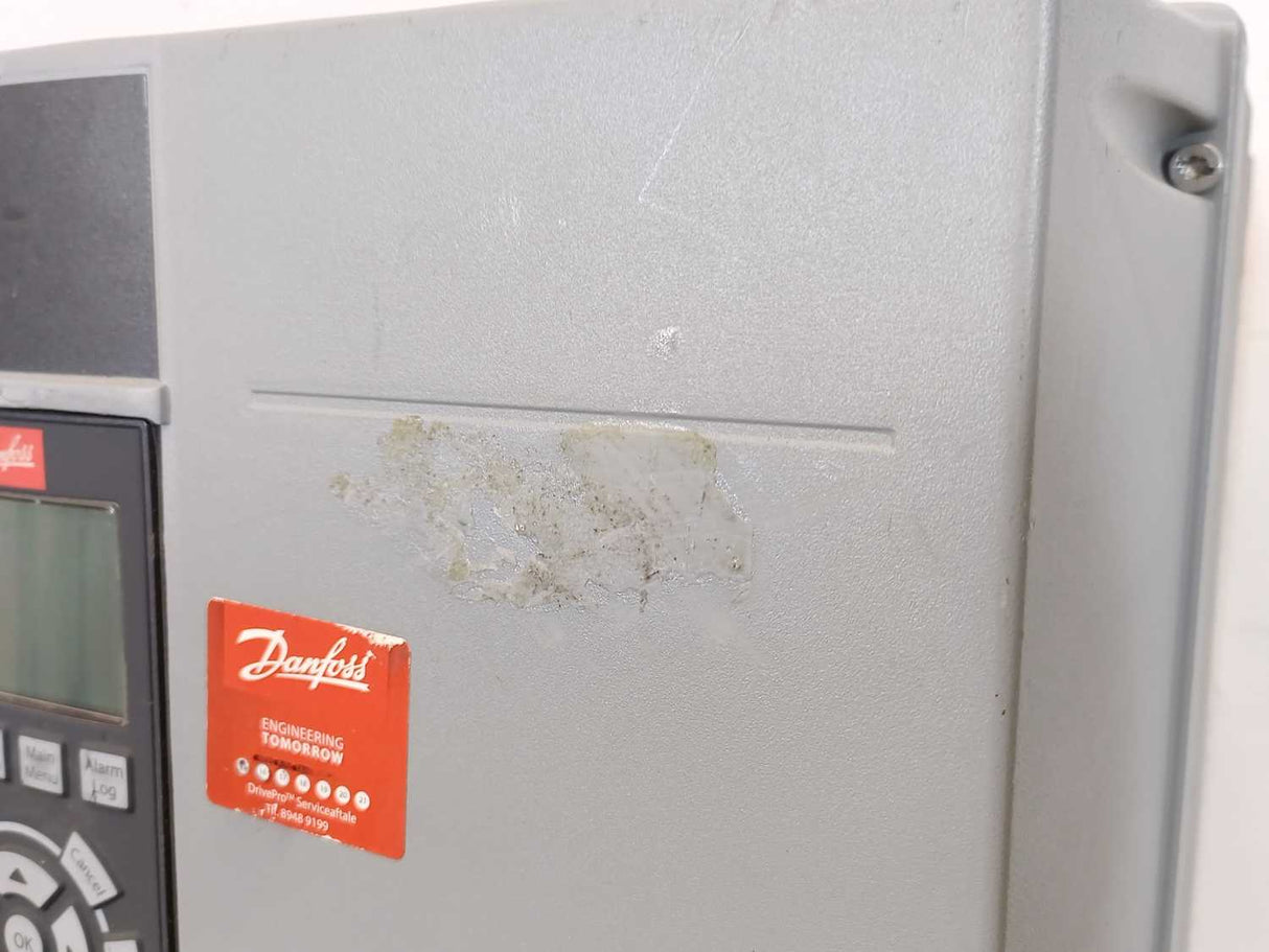 Danfoss 131N8757 FC-302P15KT5E55H1 VLT Frequency Converter