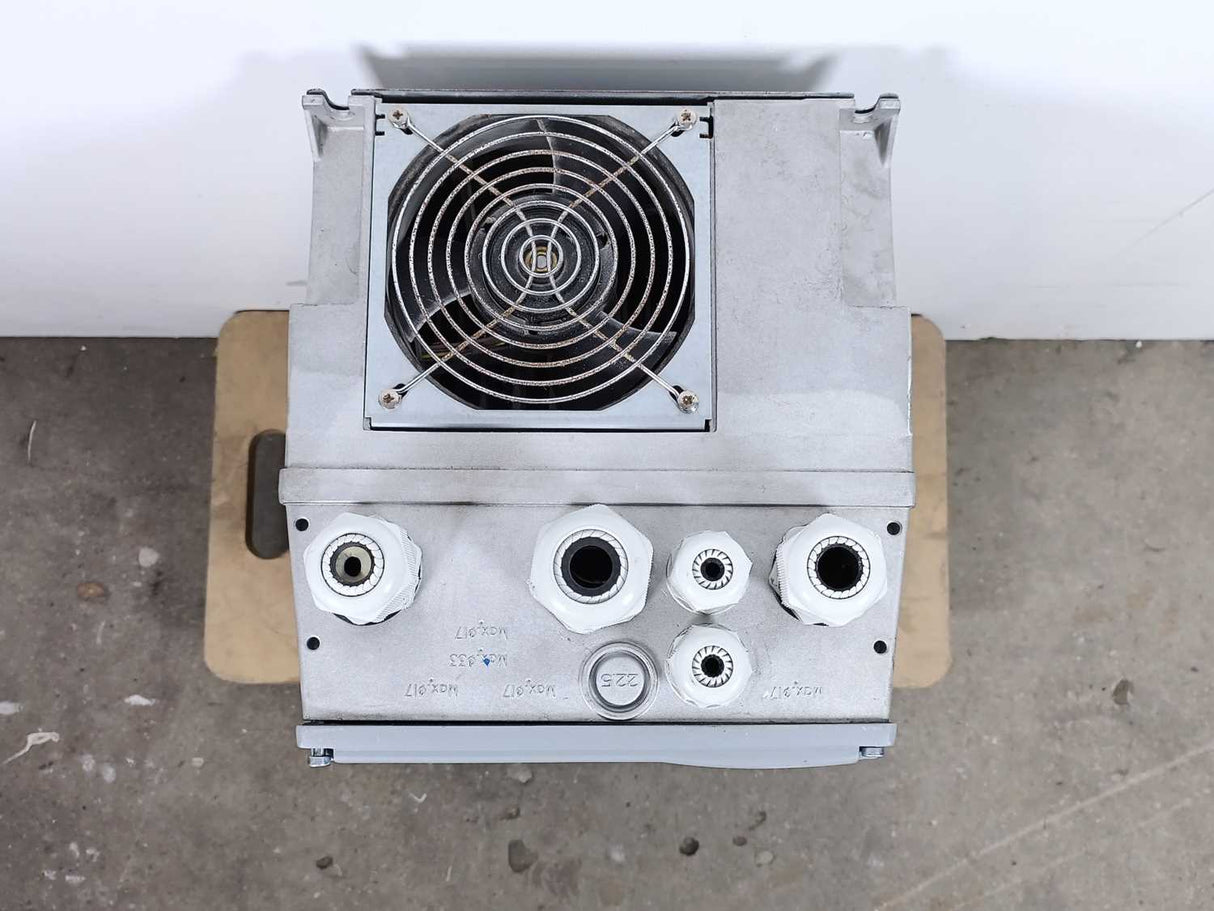 Danfoss 131L9240 FC-102P11KT4E55H3 Frequency Converter VLT HVAC Drive