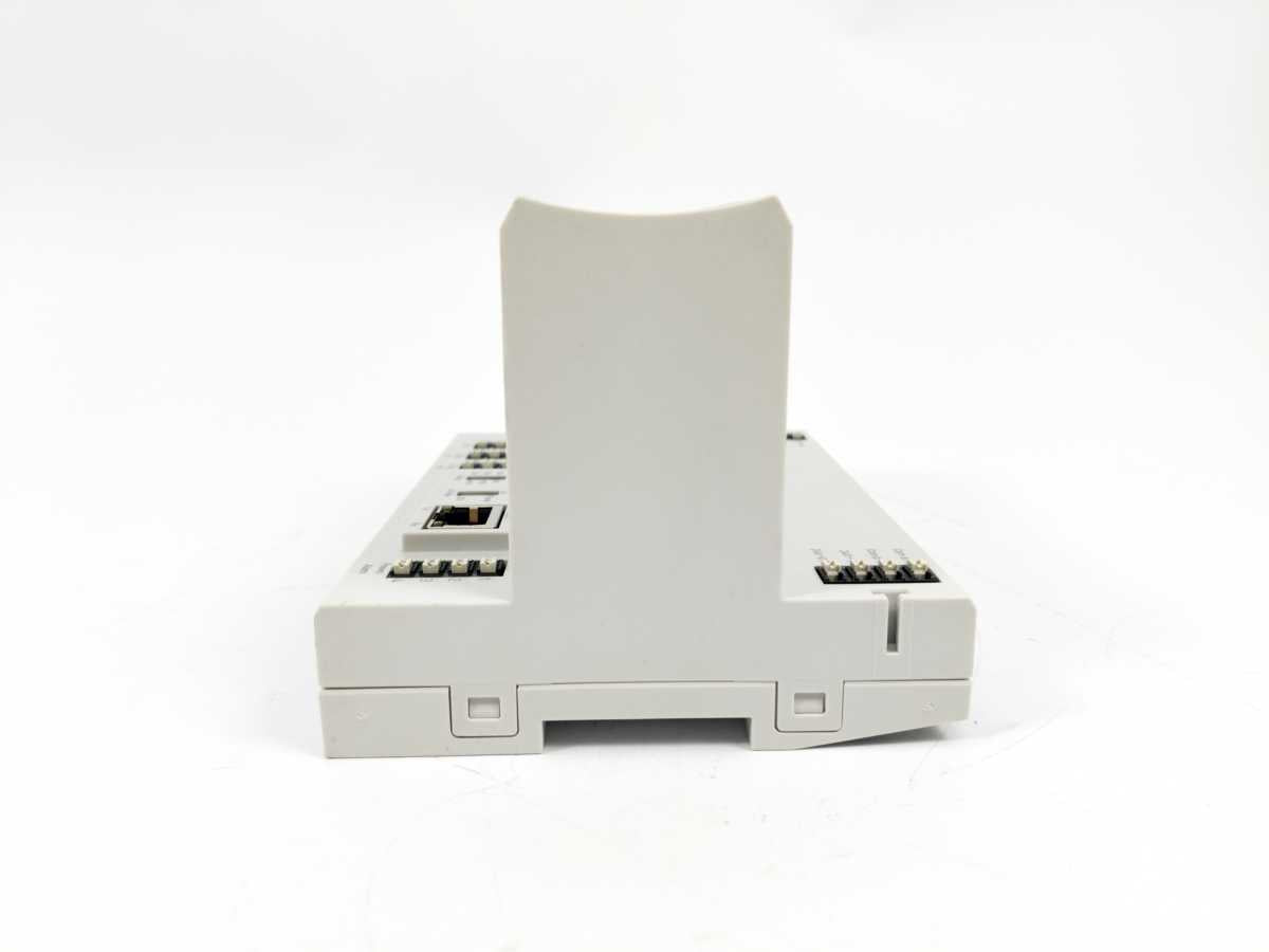 Honeywell CLLIONLC01 Programmable universal controller 24V