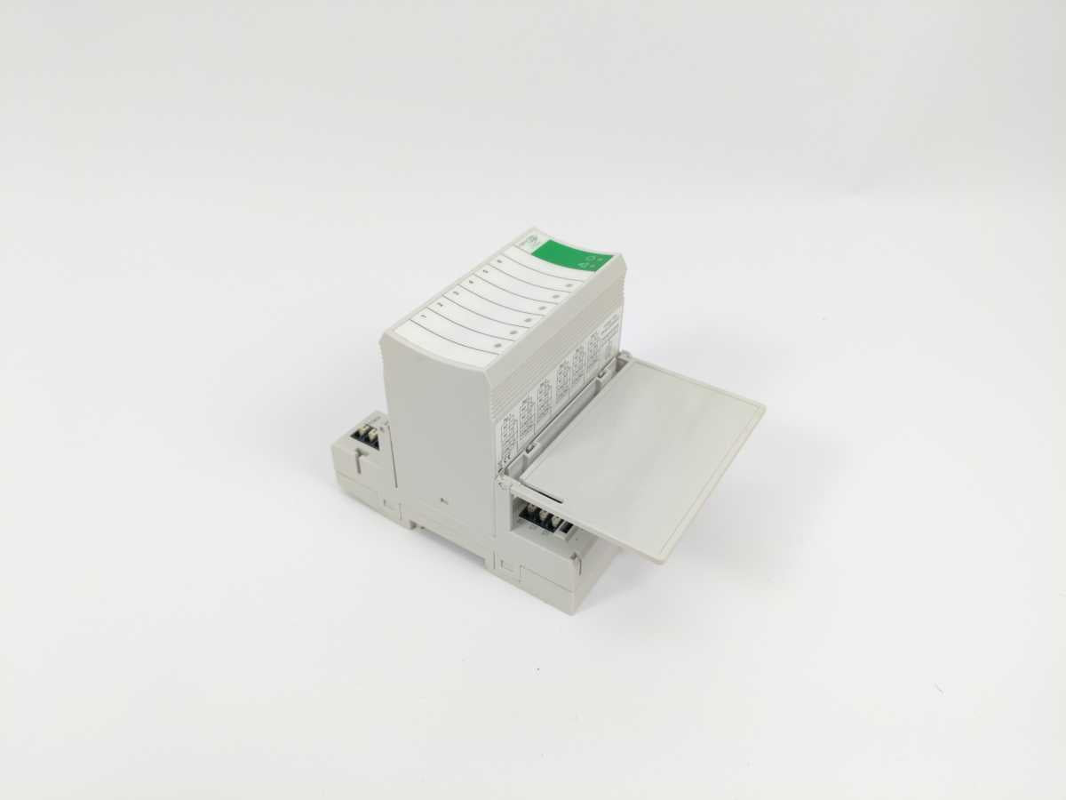 Honeywell CLIOP824A Pluggable Panel Bus Relay Output Module