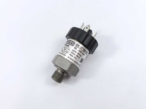 WIKA 37100122 PSM02 Compact Pressure Switch 30...320 bar