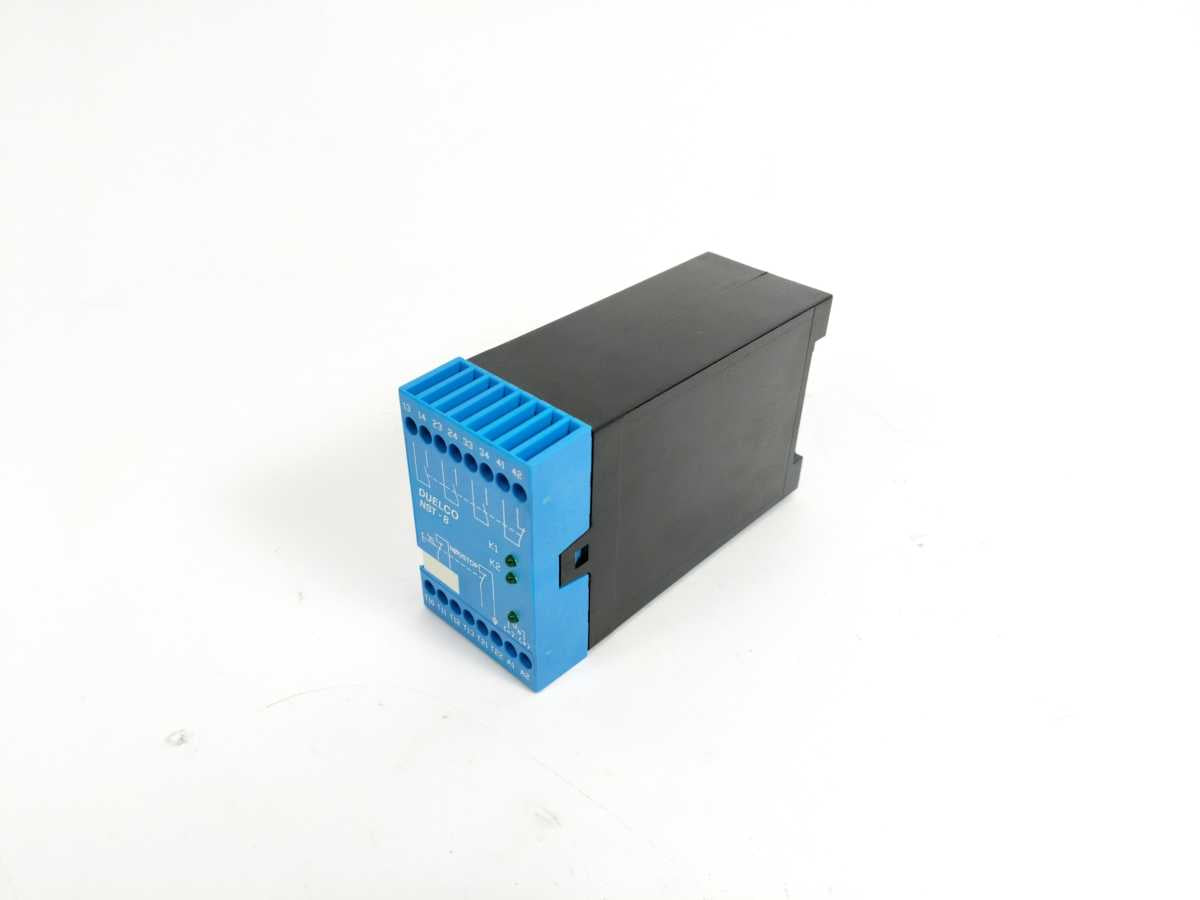 Duelco A/S 42032308 NST-8 Emergency Stop Safety Relay 230 VAC