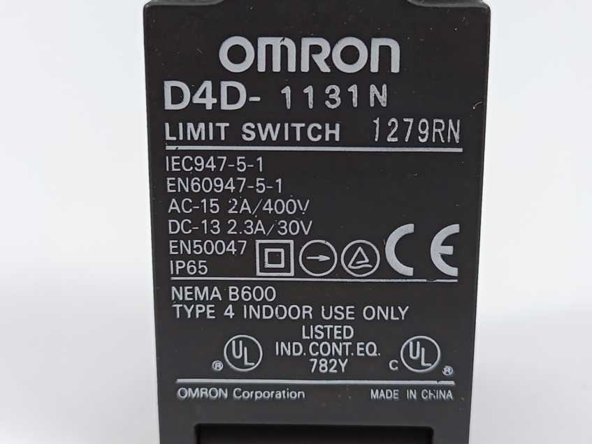 OMRON D4D-1131N Limit Switch