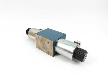 Bosch 0 810 001 808 Hydraulic Directional Valve R251 Pmax315bar, not Used.