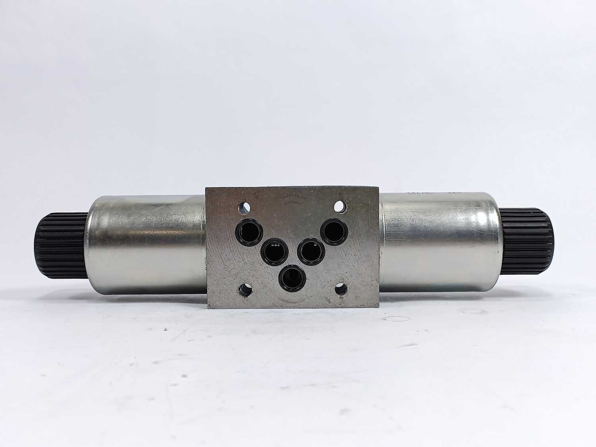 Eaton Vickers DG4V 5 56CJ M U H6 20 Solenoid Operated Directional Control Valve