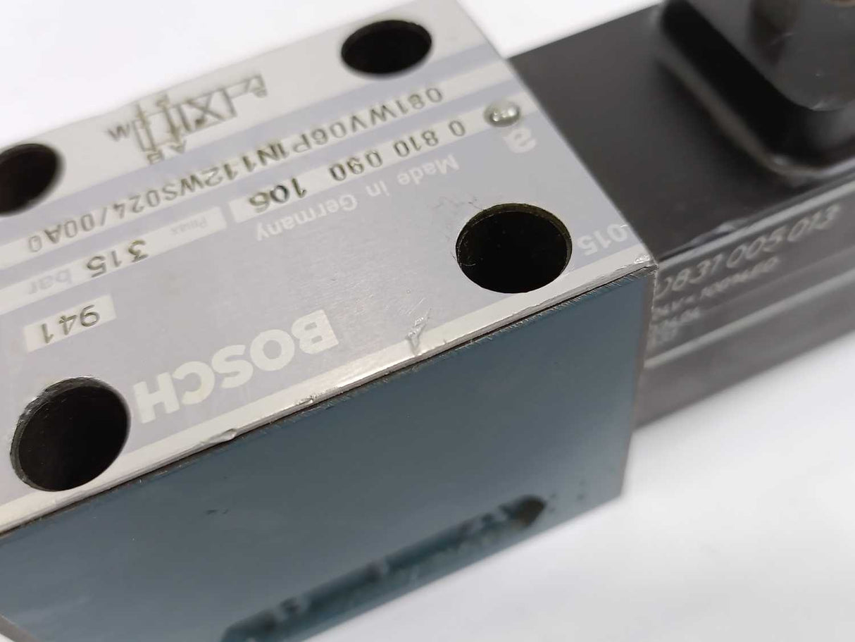 Bosch 0 810 090 106 081WV06P1N112WS024/00A0 Directional Valve