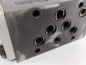 Hartmann WE199-10P1312-6XE24/0HN Directional Solenoid Control Valve