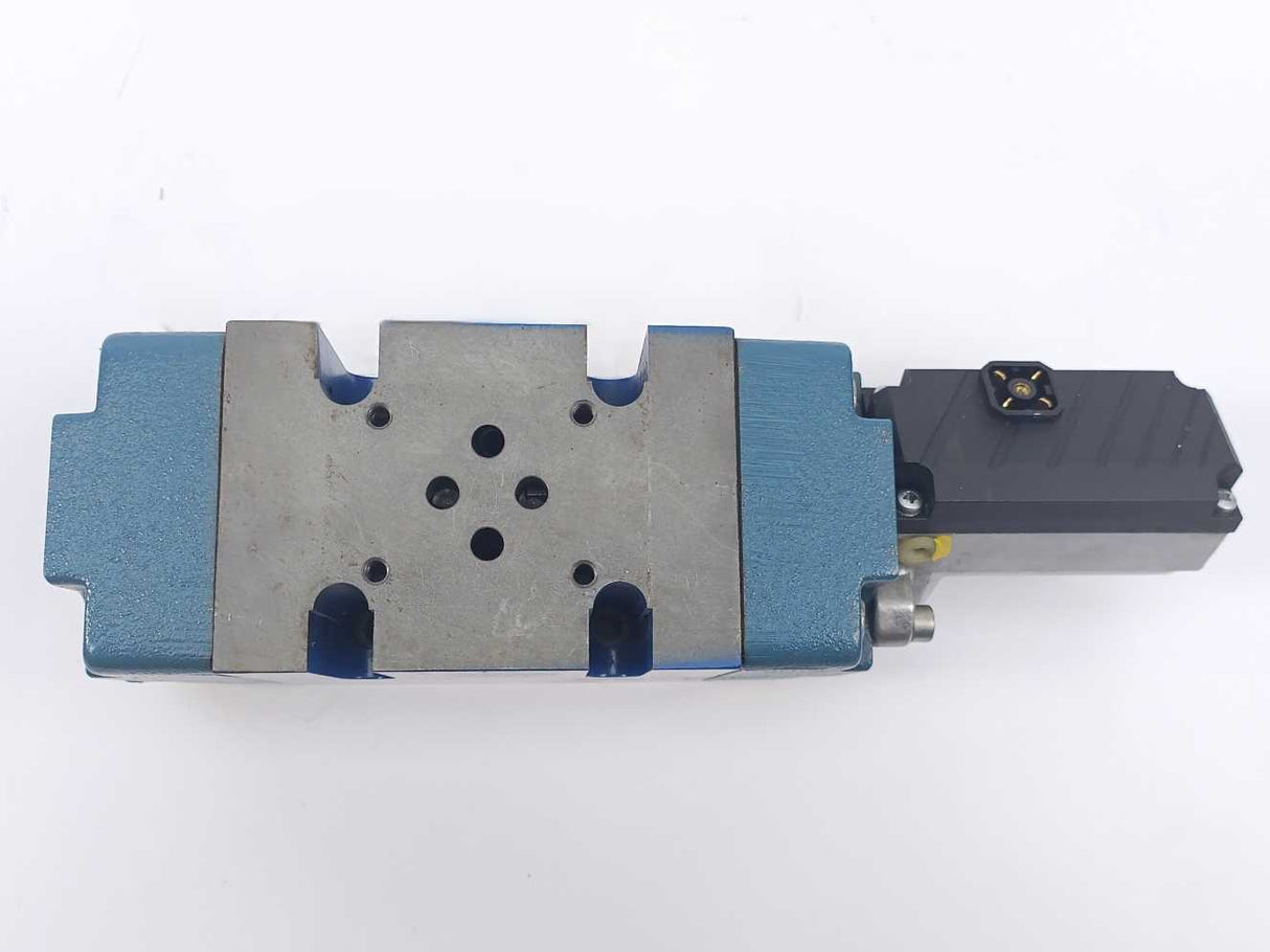 Bosch 0811404701 WRLE10_E1-80SJ-3X/624 K0/A1M Proportional Directional Valve