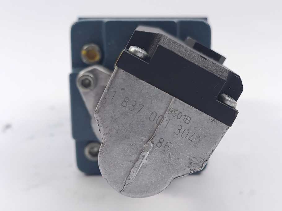 Bosch 0811404701 WRLE10_E1-80SJ-3X/624 K0/A1M Proportional Directional Valve