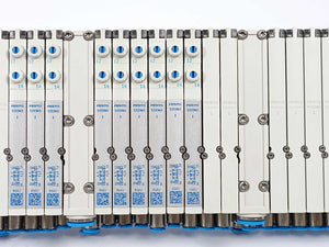 Festo 548755 CPX-FB33, Bus Node w/ 533369, 533360