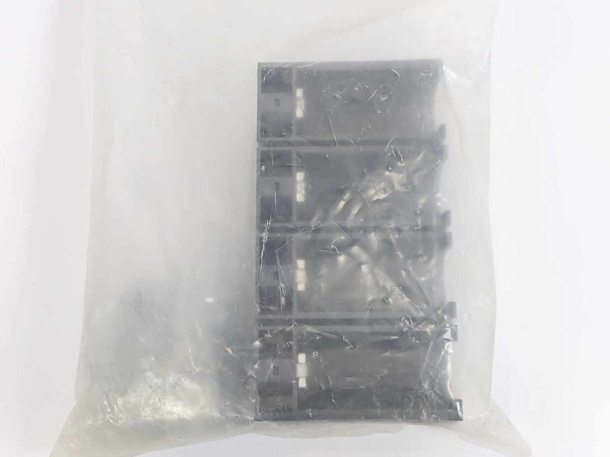Schneider Electric LV431061 NSX100-250 INV/INS, 4P One-Piece Spreader
